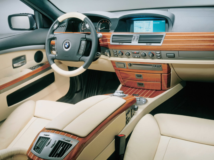 2002-BMW-Individual-760Li-Yachtline-Concept-Dash-1920x1440