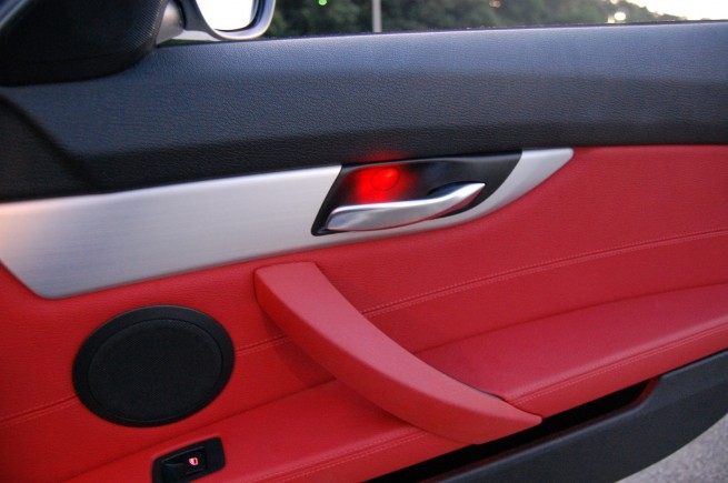2009-BMW-Z4-sDrive35i-[7]