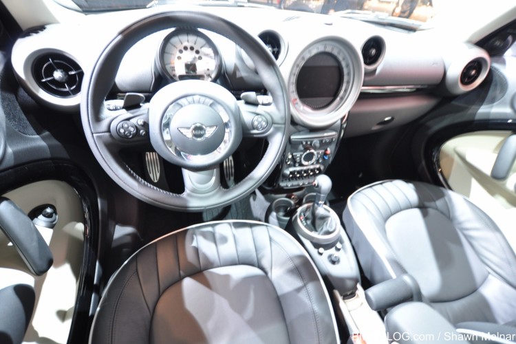 NY Auto Show 2010: Mini Countryman Up Close and Personal