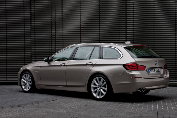 Official Photos: 2011 BMW 5 Series Touring