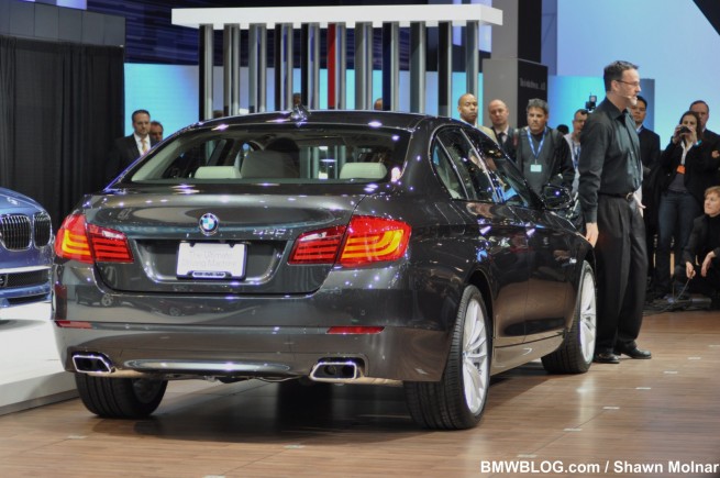 2011-bmw-550i-nyias-5