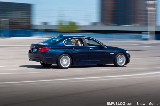 2011-bmw-550i--photos-15