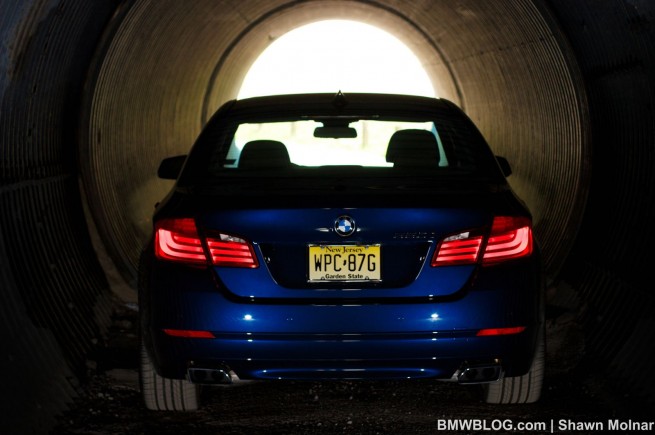 2011-bmw-550i--photos-17