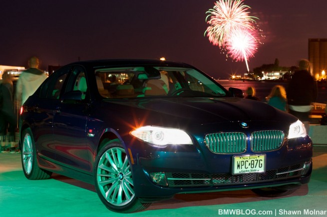 2011-bmw-550i--photos-33