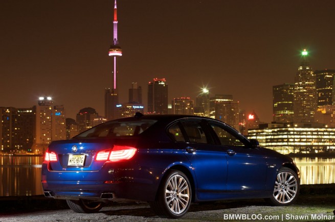 2011-bmw-550i--photos-34