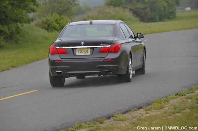 2011-bmw740i-review-6