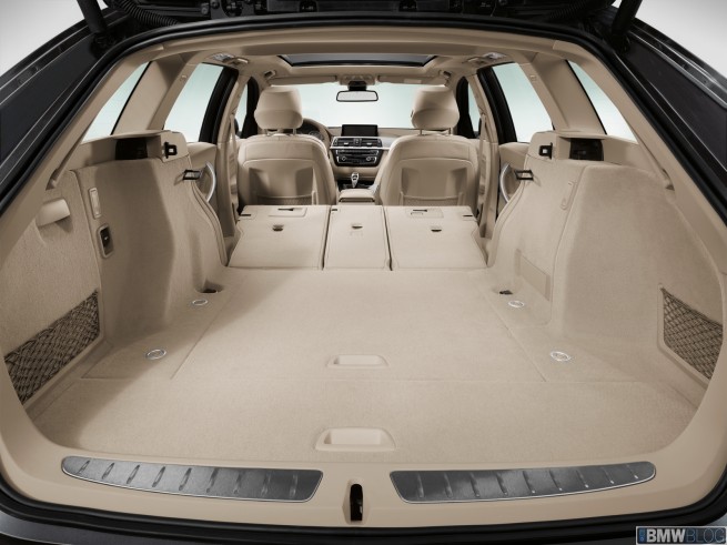 2012-bmw-3-series-touring-31