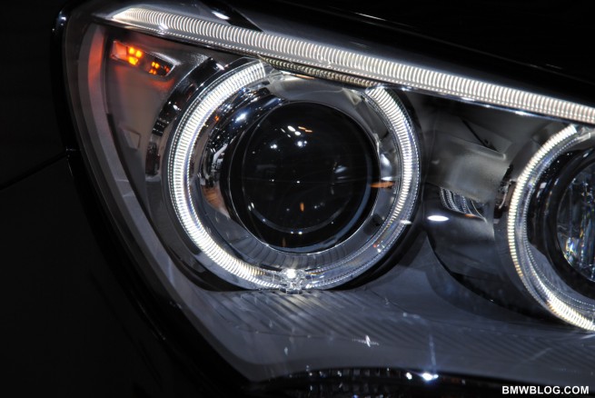 2012-bmw-650i-black-36