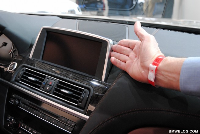 2012-bmw-650i-black-54