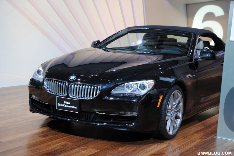 2011 NAIAS – Back in Black, The BMW 6 Cabriolet Shows Its Dark Side