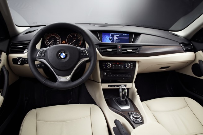 2012-bmw-x1-2