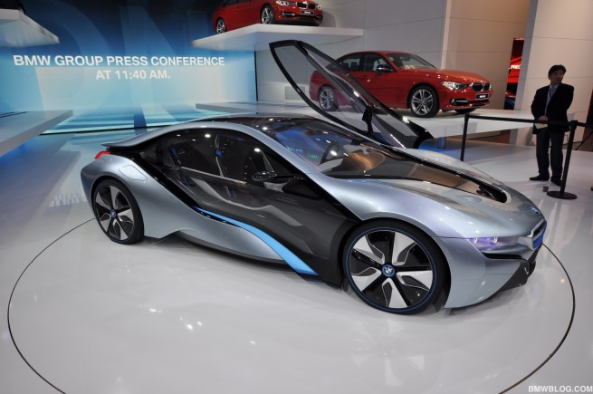 2012-detroit-auto-show--24