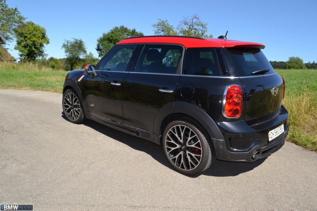 2013-MINI-JCW-Countryman-test-drive-01