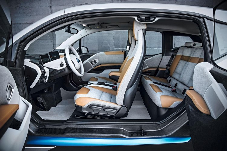 2014-bmw-i3-interior-front-and-rear
