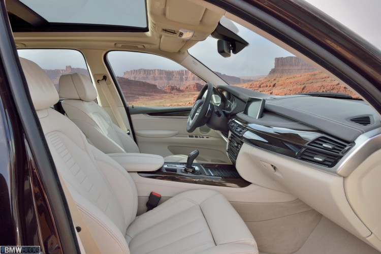 2014-bmw-x5-interior-06