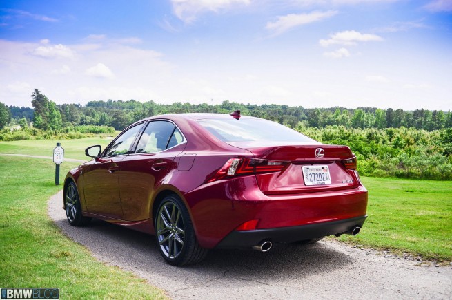 2014-lexus-is350-review-01