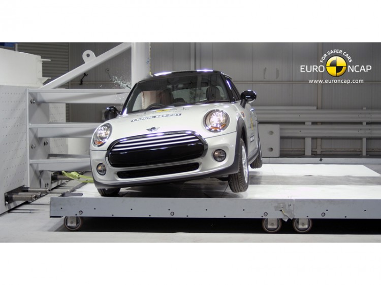 2014-mini-euro-ncap