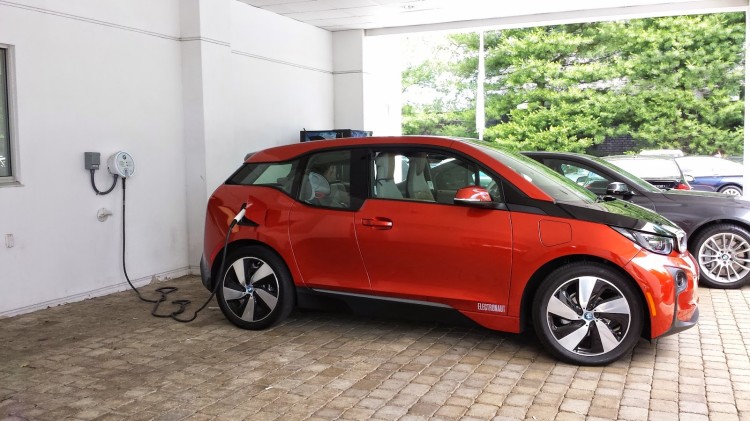 Getting a boost at Park Ave BMW - they have never seen a REx Getting a boost at Park Ave BMW – they have never seen a REx