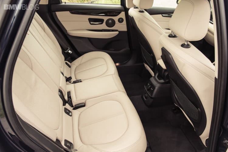 2015-bmw-2-series-active-tourer-wallpapers-66