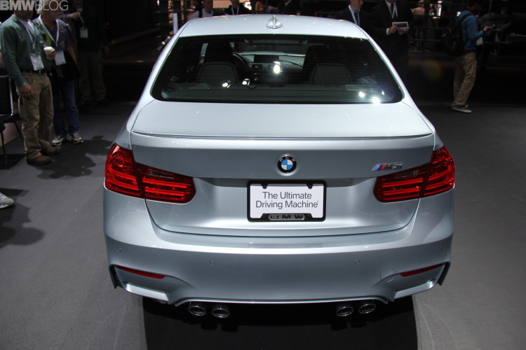 2015-bmw-M3-sedan-silverstone-13