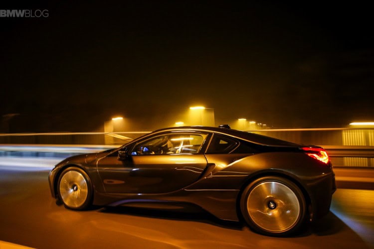 2015-bmw-i8-photoshoot-sofia-05