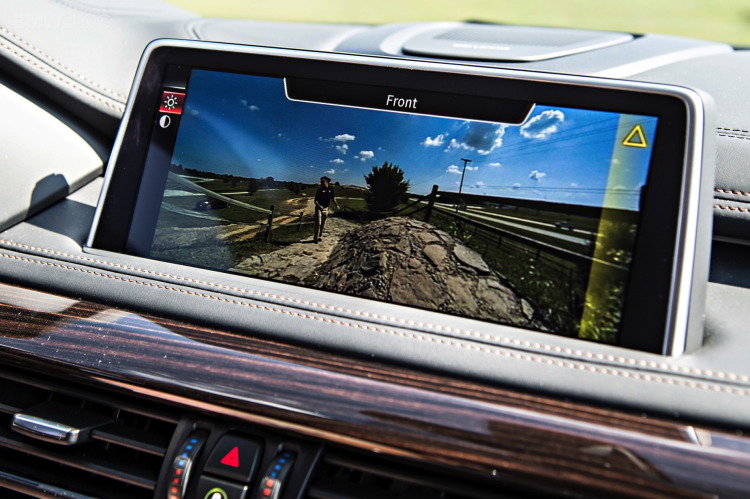 2015-bmw-x6-offroad-34