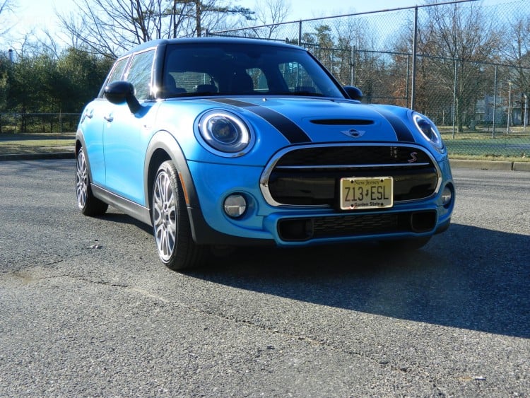 2015-mini-cooper-s-test-drive-01