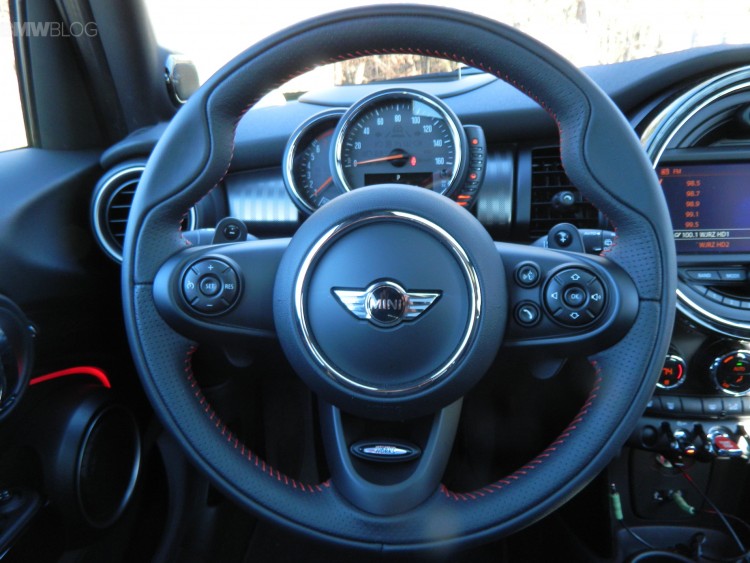 2015-mini-cooper-s-test-drive-07