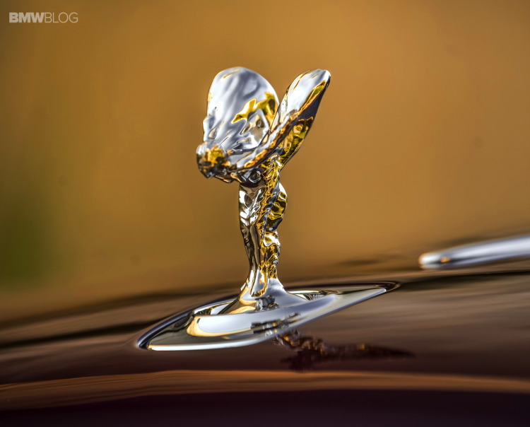 2015-rolls-royce-ghost-series-II-spirit-of-ecstacy-2