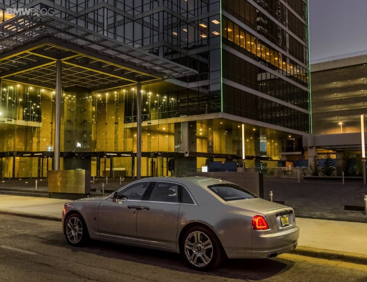 2015-rolls-royce-ghost-series-II-test-drive-12