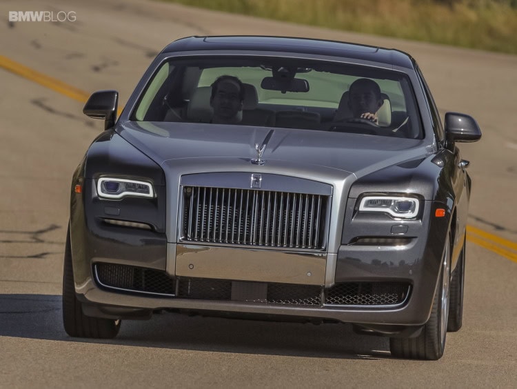 2015-rolls-royce-ghost-test-drive-16