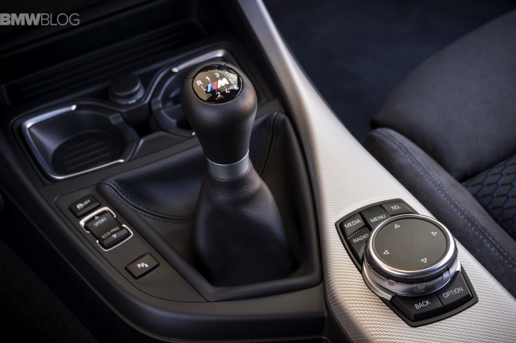 2015-bmw-m135i-interior-images-08