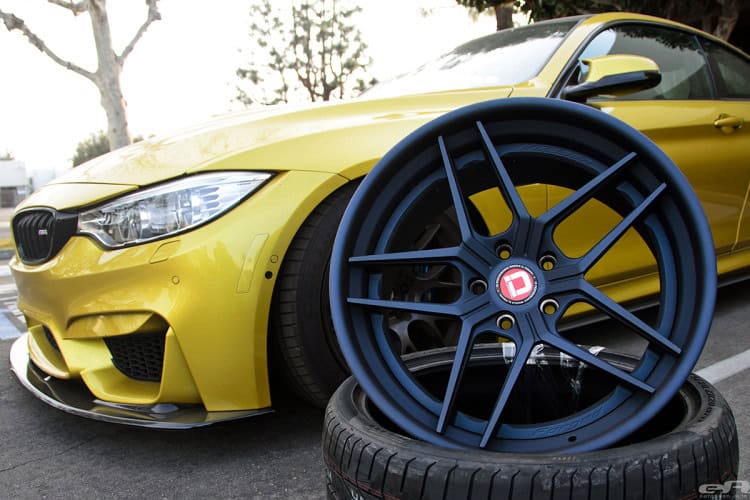 Austin Yellow BMW F82 M4 gets some visual upgrades