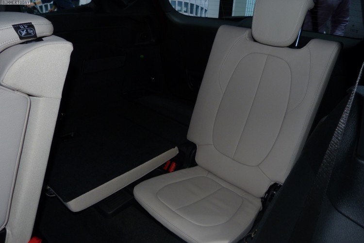 BMW-2er-Gran-Tourer-F46-220d-xDrive-2015-Interieur-Autosalon-Genf-LIVE-05