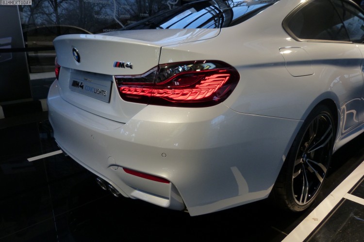 BMW-M4-Iconic-Lights-Laser-OLED-Coupe-F82-Welt-2015-19