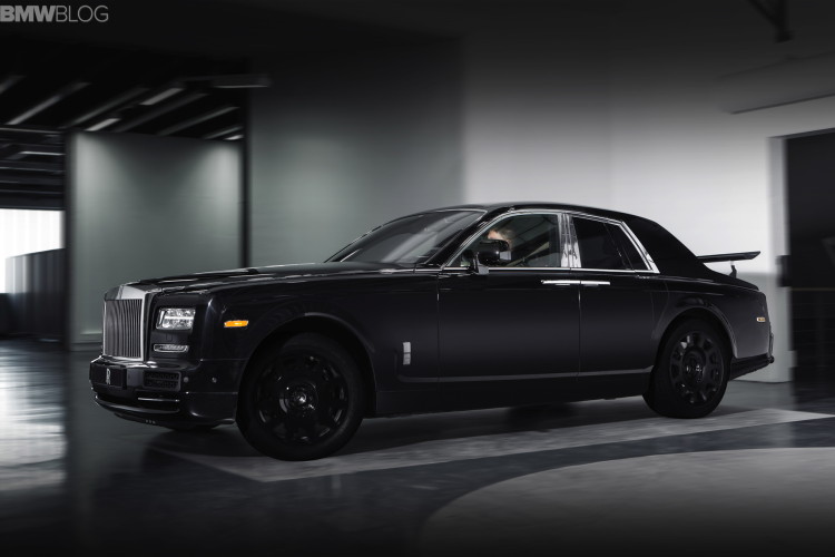 Rolls-Royce Cullinan-suv-image-01