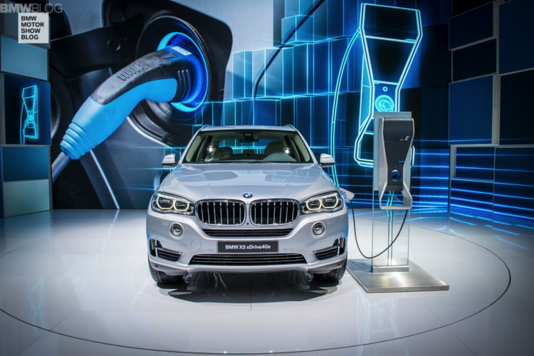BMW X5 xDrive40e debuts at the 2015 Shanghai Motor Show