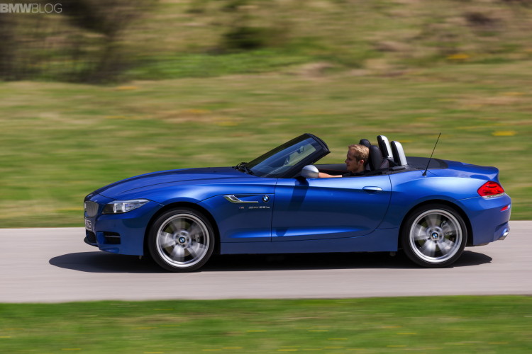 2015-bmw-z4-estoril-blue-1900x1200-images-60
