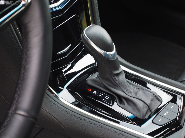 2016-cadillac-ats-v-images-1900x1200-12