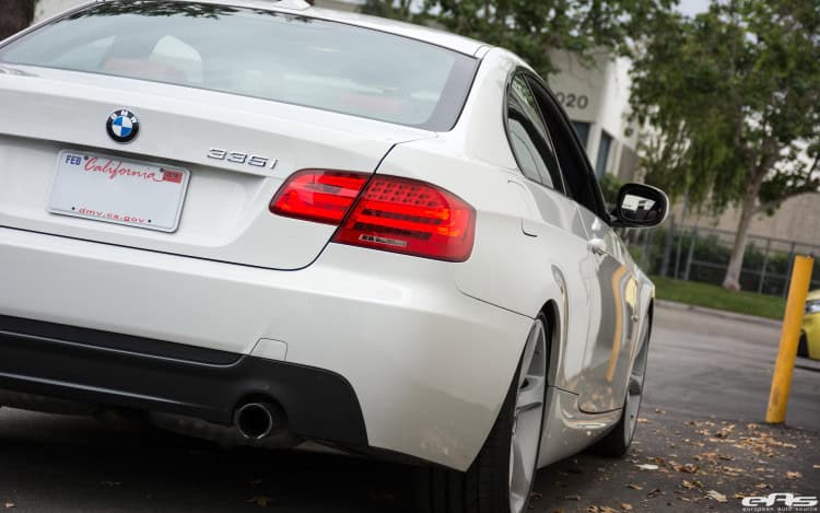 Alpine White BMW E92 335i Gets A Suspension Update