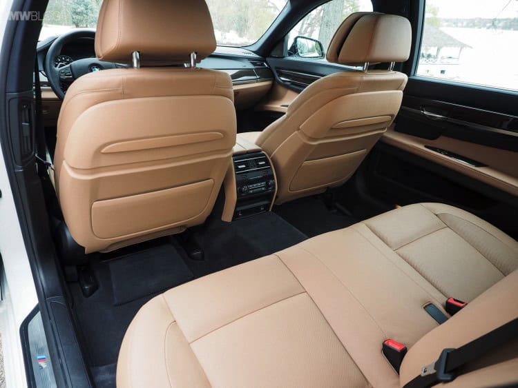 2015-bmw-740Ld-xDrive-test-drive-images-1900x1200-19