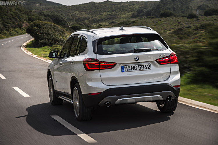 2016-BMW-X1-exterior-1900x1200-images-08