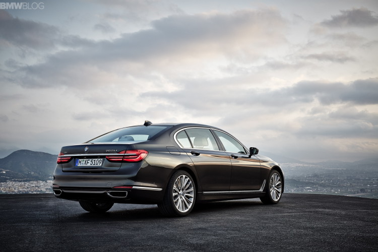 2016-bmw-7-series-exterior-images-1900x1200-17