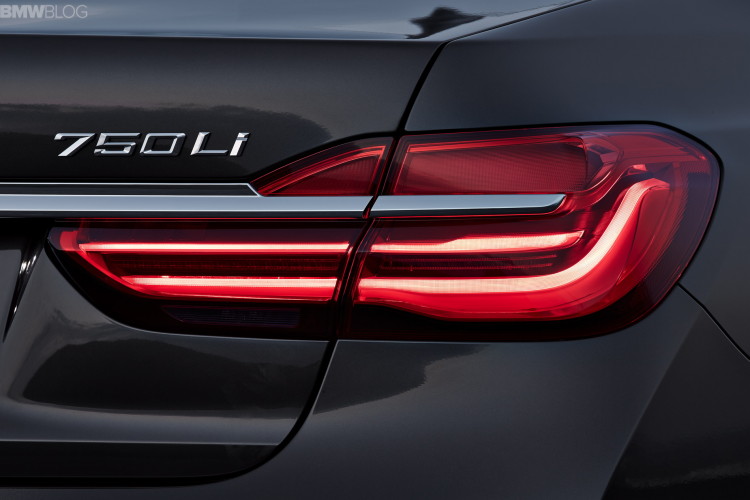 2016-bmw-7-series-exterior-images-1900x1200-32