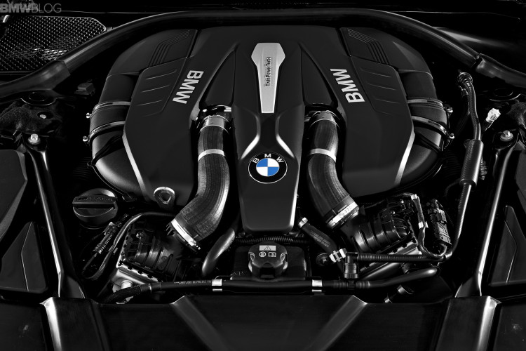 2016-bmw-7-series-exterior-images-1900x1200-33