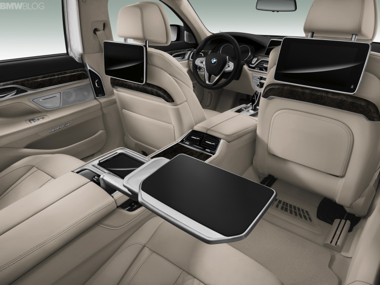 2016-bmw-7-series-interior-images-1900x1200-17