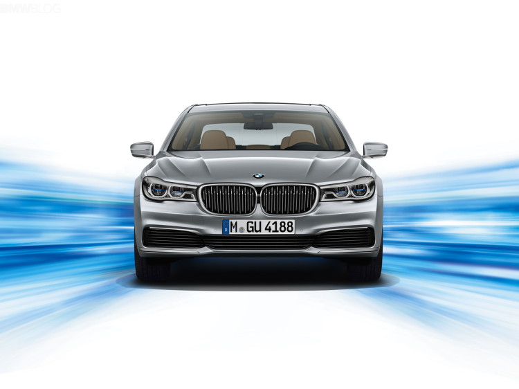 2016-bmw-740Le-1900x1200-images-02