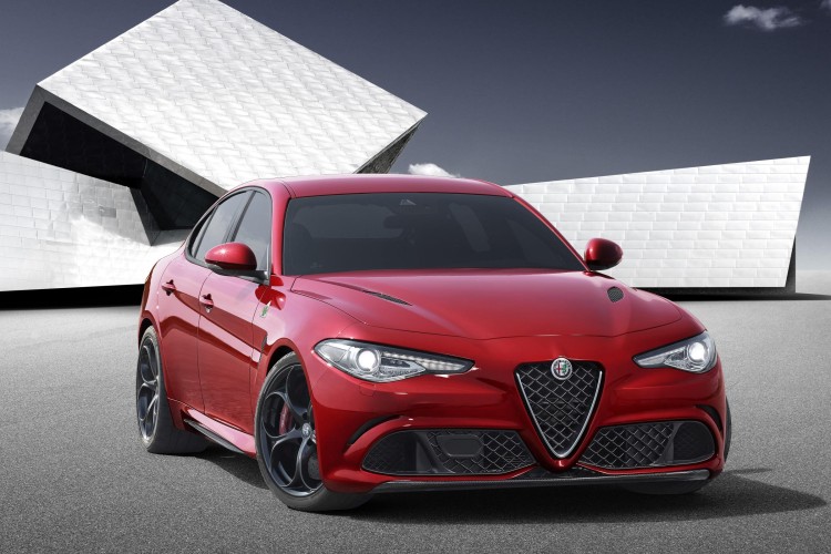Alfa Romeo Giulia Looks Good