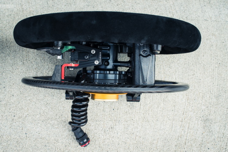 BMW-Z4-GT3-innovations-1900x1200-22