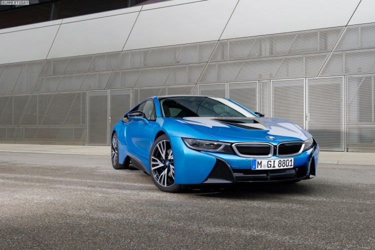 BMW i8 Protonic Blue color no longer offered